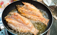 Adeus cheiro de peixe: esse é o melhor truque para deixar a cozinha com um bom aroma