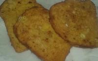 Ovos mexidos com rabanada salgada