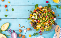 Salada para o verão! Este são os melhores potes para fazer um almoço refrescante e super saudável