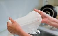 Quando saio de casa, sempre deixo um copo e um pedaço de papel na pia: me sinto mais segura e vou explicar o porquê