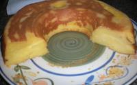 Bolo cremoso gelado de fubá
