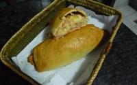 Pão caseiro recheado com queijo