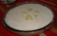 Pavê de coco com ameixa