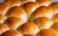 Pão sem farinha com apenas três ingredientes e em menos de 15 minutos: rápido e fácil