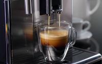 Um novo estudo descobriu que o café das máquinas de venda automática comuns no local de trabalho contém níveis elevados de substâncias que aumentam o colesterol