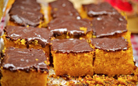 6 utensílios que uma confeiteira me indicou para fazer o bolo de cenoura perfeito