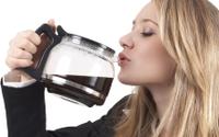 Pessoas que tomam café preto sem açúcar costumam ter essas 9 atitudes em comum