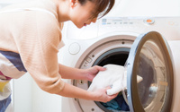 Como acabar com os pelinhos nas roupas? É isso que você precisa fazer para resolver o problema na máquina de lavar