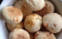 Pão de queijo mineiro