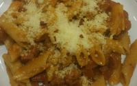 Penne com calabresa