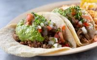 Nunca mais comprei no mercado: essa receita de taco caseiro com 3 ingredientes que vai salvar o seu jantar!