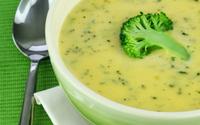 Quando preciso reforçar a imunidade faço esse caldo de couve-flor e brócolis: receita da minha avó aquece o corpo e o coração