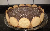Torta de bolacha com amendoim