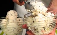 Adeus calor: sorvete caseiro natural fica cremoso e não leva nem açúcar e nem lactose, vou comer durante o verão todo!