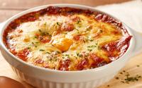 Abobrinhas gratinadas com tomate e mussarela de comer e chorar por mais: anote a receita agora!