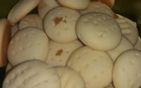 Biscoitinho amanteigado de leite condensado