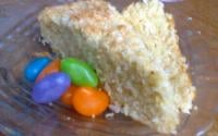 Bolo de coco com fubá sem glúten