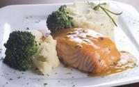 Salmão ao molho de maracujá: como fazer essa receita deliciosa