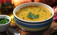 6 receitas de sopas e caldos para fazer durante o inverno que são fáceis e deliciosas