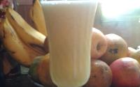 Suco de laranja com abacaxi e melão