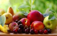 Como reduzir o ácido úrico alto naturalmente: aqui estão 5 frutas que você deve colocar no cardápio!