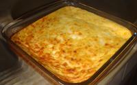 Souflé cremoso de milho e queijo