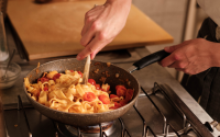 Cozinha bem equipada: jogo de frigideira Tramontina por menos de R$ 100