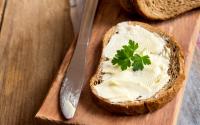 Requeijão, cream cheese creme de ricota: qual a diferença entre os 3 ingredientes e qual a opção mais saudável