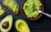 Gosta de abacate? Então passe a AMÁ-LO ao saber todos os benefícios da fruta