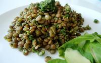 Salada de lentilha e tomate (vegetariana)