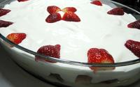 Torta de morango com suspiro