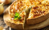 Essa torta fácil com massa de aveia vai virar seu lanche favorito: sem farinha de trigo e sem leite