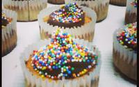 Muffin com gotas de chocolate e coco