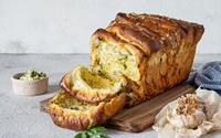 Pão de alho sanfoninha com massa caseira: desde que aprendi essa versão, nunca mais fiz de outro jeito