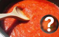 Nem açúcar, nem bicarbonato: esse é o ingrediente que realmente corta a acidez do molho de tomate
