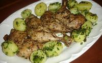 Frango ao pesto com batata sauté
