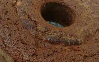 Bolo integral de banana com chocolate e canela