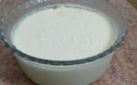 Gelatina cremosa com leite