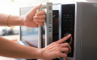 Não use o micro-ondas antes de ler essa dica que vai aumentar a durabilidade do seu eletrodoméstico