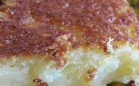 Bolo de fubá com creme