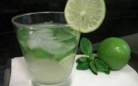 Caipirinha com Hortelã