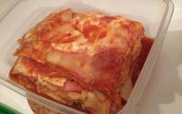 Lasanha de queijo e presunto