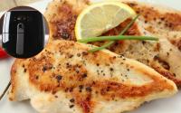 Meu filé de frango na airfryer sempre ficava seco e sem gosto, mas finalmente aprendi o segredo para ele ficar suculento e cheio de sabor!