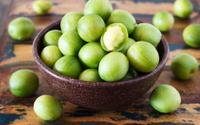 Fruta ignorada pela maioria possui inúmeros benefícios e rende receitas originais