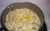 Sopa de talo de brócolis e bacon