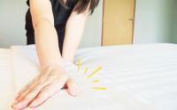 O que diz a ciência sobre cama limpa e saúde: a frequência certa de trocar os lençóis e a melhor maneira de lavá-los