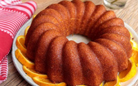 Bolo de limão e laranja com camomila é a opção perfeita para o seu lanche da tarde: fofinho e muito aromático