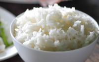 Você nem percebe, mas é isso que sempre estraga o seu arroz (saiba como acertar sempre!)