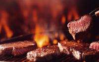 Pare agora de pagar caro em carne para churrasco e conheça esse corte econômico, macio e suculento