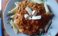 Penne ao molho com atum